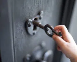 City Locksmith Store Delray Beach, FL 561-692-4683 City Locksmith Store Delray Beach, FL 561-692-4683 - 14-Unlock-Door