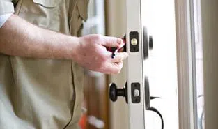City Locksmith Store Delray Beach, FL 561-692-4683 City Locksmith Store Delray Beach, FL 561-692-4683 - 9-Locks-Change